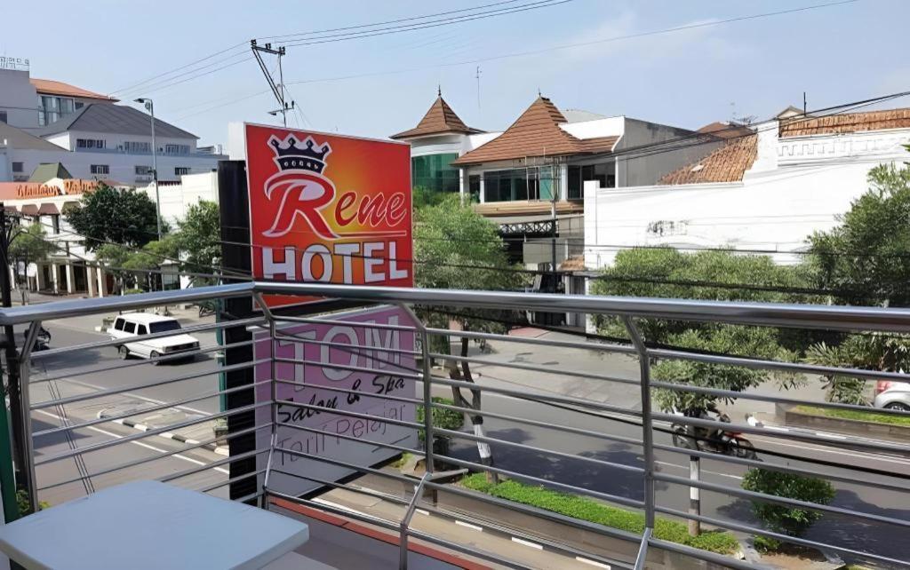 Rene Hotel Jogyakarta Zewnętrze zdjęcie